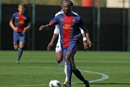 Abidal vuelve a jugar un año después de su trasplante de hígado