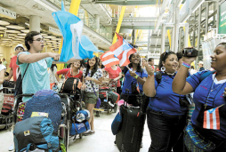 Miles de jóvenes peregrinos llegan a Madrid para encuentro con Benedicto XVI