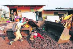 Lodo y destrucción dejan lluvias en Tegucigalpa