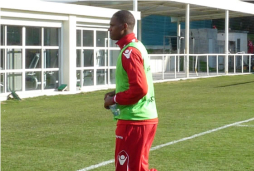 Mónaco oficializa el fichaje de Georgie Welcome