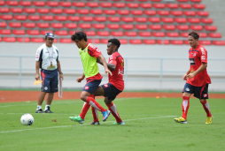 Costa Rica espera que Honduras sea defensiva