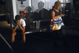 Henrique Capriles acepta su derrota; sus seguidores lloran