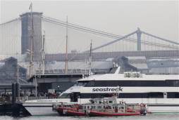 Choque de ferry contra muelle deja al menos 58 heridos en Nueva York