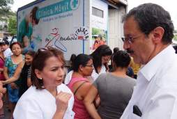 Mauricio Villeda pide que le presten el voto