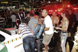 233 muertos deja incendio en discoteca de Brasil