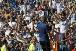 Real Madrid brinda el último triunfo a Mourinho