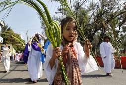 '¡Hossana, bendito el que viene en nombre del señor”