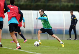 Iniesta y Busquets vuelven al trabajo con el grupo