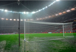 El Polonia-Inglaterra se retrasa por la lluvia