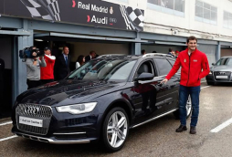 La plantilla del Real Madrid recibe sus nuevos Audi