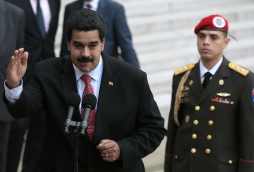 Observadores: Maduro hizo fraude en las elecciones contra Capriles