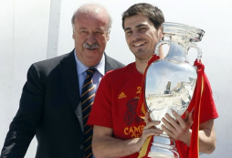 Del Bosque: 'Casillas es un mito del fútbol en una situación incómoda'