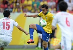 Brasil abrió la Copa Confederaciones con goleada contra Japón