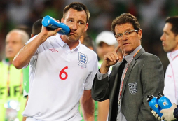 Inglaterra, sin capitán y sin seleccionador