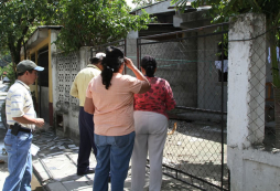 En casi todas las viviendas de Río Blanco hay criaderos