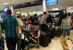 Bajan pasajes de avión en un 50 % para fomentar turismo interno en Honduras