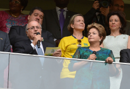 Colorida inauguración de la Copa Confederaciones