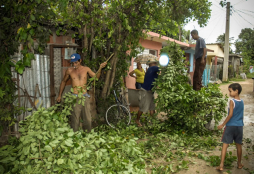 Huracán Sandy castiga Cuba y Jamaica, La Florida en alerta