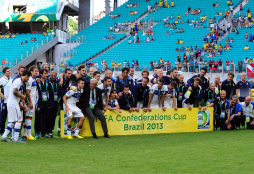 Buffon da a Italia el tercer puesto de la Copa Confederaciones