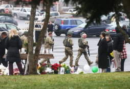 Evacúan por amenaza iglesia del pueblo de EUA donde su produjo la matanza