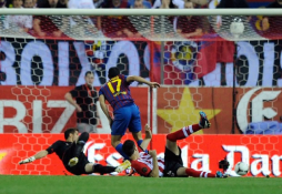 Barcelona despide a Pep Guardiola con el título de la Copa del Rey