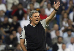 Mourinho: 'No veo al Real Madrid favorito al título'