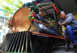 Ingeniero dirige desde una silla de ruedas inventos ecológicos