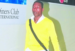 Comenzó a llegar la legión ecuatoriana