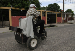 'Victoriano López me dio clases bajo un mango”