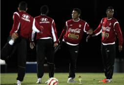 El equipo joven que utilizaría Perú contra Honduras