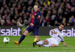 Real Madrid humilla al Barça y es el primer finalista de la Copa