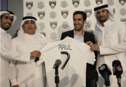 Raúl González jugará en el Al Sadd de Qatar