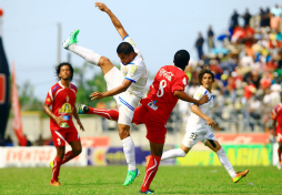 Real Sociedad vence a Olimpia y se ilusiona con su primer título