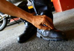 'Gobierno se ha quedado con L5 millones de los bomberos”