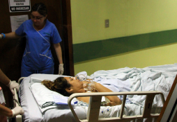 Muere el bebé de mujer que fue tiroteada por militares