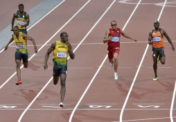 Bolt vuelve a conquistar oro y agranda su leyenda