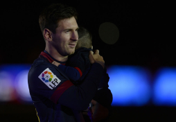 Fotos: Messi festejó la conquista del Barcelona con su hijo Thiago