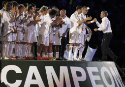 Real Madrid celebra su título 32 de la Liga en el Santiago Bernabéu