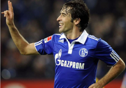 Schalke 04 anuncia partido de homenaje para Raúl González