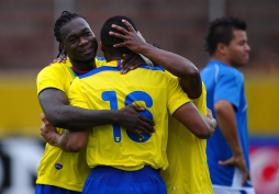 La Ecuador de Rueda arrasa en amistoso a El Salvador
