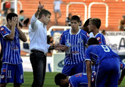 Martín Palermo debuta con un empate como entrenador de Godoy Cruz