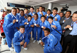 Un recibimiento de Mundial para la Sub-17