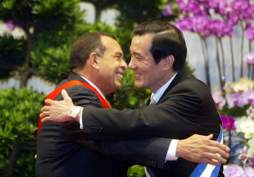 Honduras retira sorpresivamente embajador de Taiwán