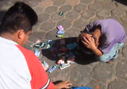Vídeo: Despiden a funcionario mexicano por humillar a niño