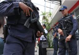 Ley para depurar Policía en Honduras vence hoy con 230 agentes reprobados