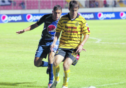 Motagua se baja al Real España y sigue invicto en Honduras