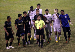 Olimpia sale vivo en su visita al Platense y está a un empate de la final