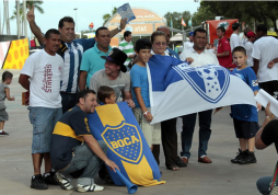 Fueron pocos, pero apoyaron de corazón a la Bicolor