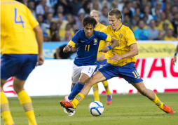Brasil recuperó la confianza goleando a Suecia