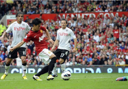 Van Persie se estrena con el Manchester United